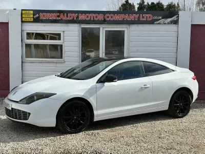 Used Renault Laguna Coupé 2010 White Coupe