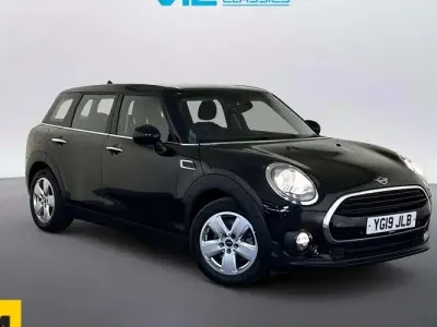 Begagnad Mini Cooper Clubman Classic 136 HK (100 kW) 2019 Svart Kombi