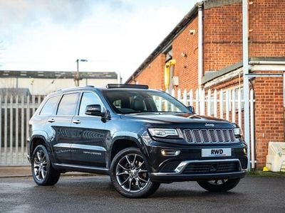 Black Used 2016 Jeep Grand Cherokee Summit SUV | £18,995 (A bit pricey)