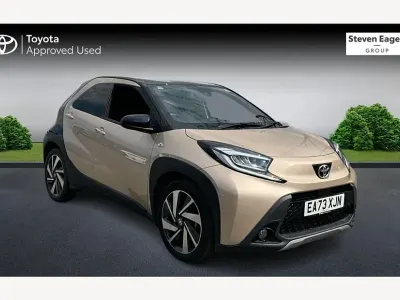 Used Toyota Aygo X 72 HP (52 kW) 2023 Beige SUV