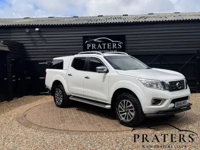 Used Nissan Navara Tekna 190 HP (139 kW) 2016 White Pickup