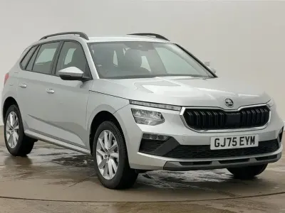 Used Skoda Kamiq SE 70 HP (51 kW) 2025 Brilliant silver metallic SUV