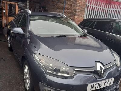 Used Renault Mégane GrandTour Dynamique 110 HP (80 kW) 2016 Grey Estate