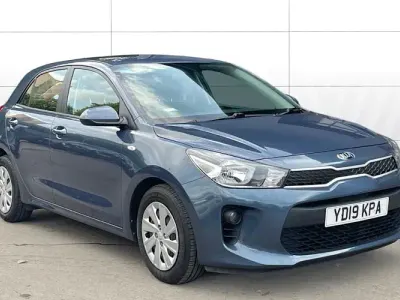 Used Kia Rio 84 HP (61 kW) 2019 Blue Hatchback