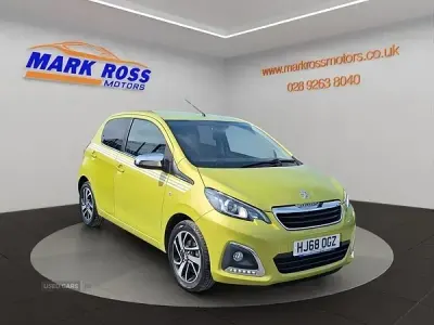 Used Peugeot 108 Collection 72 HP (52 kW) 2019 Green Hatchback