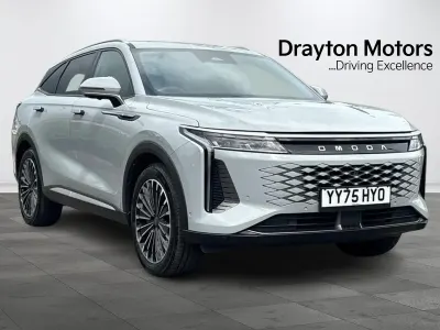 Used Omoda 9 63 HP (46 kW) 2025 Grey SUV