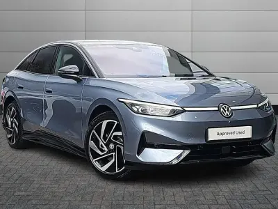 Used VW ID.7 Pro 210 kW (286 HP) 2026 Stone washed blue with black roof Hatchback