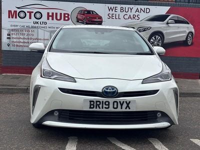 White Used 2025 Toyota Prius Hatchback | £14,000 (Expensive)