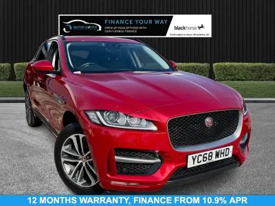 Begagnad Jaguar F-Pace R-Sport 180 HK (132 kW) 2018 Röd SUV