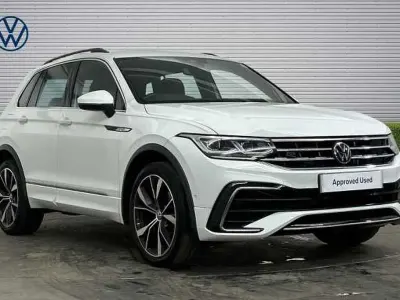 Używany VW Tiguan R-line 150 KM (110 kW) 2023 Biały SUV