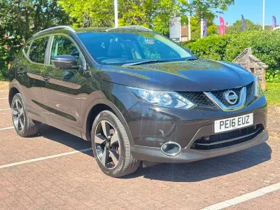 Używany Nissan Qashqai N-Connecta 115 KM (84 kW) 2016 Czarny SUV