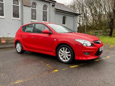 Used Hyundai i30 Comfort 116 HP (85 kW) 2010 Red Hatchback