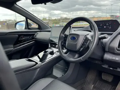 Używany Subaru Solterra 160 kW (218 KM) 2022 Niebieski SUV
