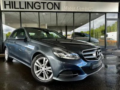 Gebraucht Mercedes E220 SE 170 PS (125 kW) 2013 Grau Limousine