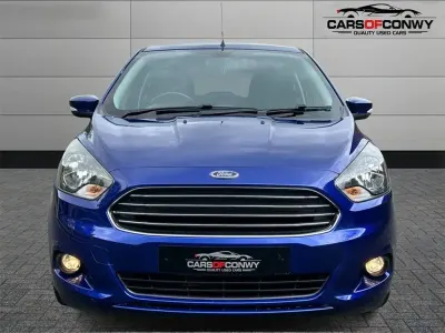 Usado Ford Ka Plus Zetec 70 CV (51 kW) 2017 Azul Utilitario
