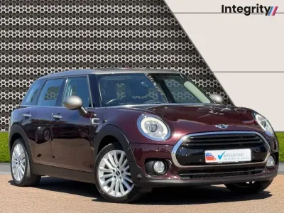 Usado Mini Cooper Clubman 136 CV (100 kW) 2017 Marrón Familiar