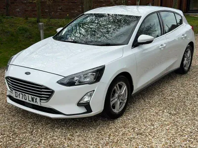 Used Ford Focus Zetec 125 HP (91 kW) 2020 White Hatchback