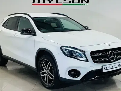 Used Mercedes GLA180 AMG line 122 HP (89 kW) 2019 White SUV