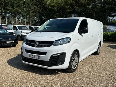 Used Vauxhall Vivaro S 100 HP (73 kW) 2023 White MPV