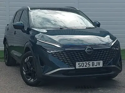Used Nissan Qashqai N-Connecta 140 HP (102 kW) 2025 Green SUV