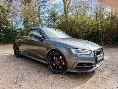 Begagnad Audi S3 Sportback Performance 2016 Grå Halvkombi