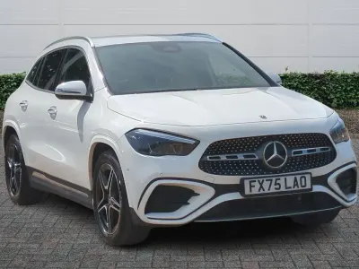 Used Mercedes GLA200 Executive 163 HP (119 kW) 2026 White SUV
