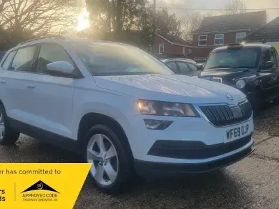 Gebraucht Skoda Karoq SE 115 PS (84 kW) 2019 Weiß SUV
