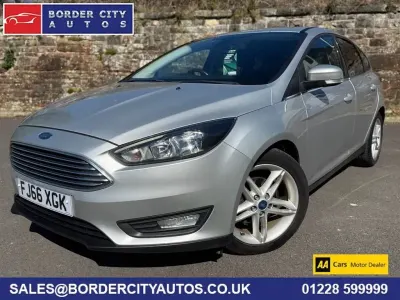 Begagnad Ford Focus Zetec 120 HK (88 kW) 2016 Silver Halvkombi