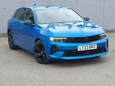 Used Vauxhall Astra 130 HP (95 kW) 2023 Blue Hatchback