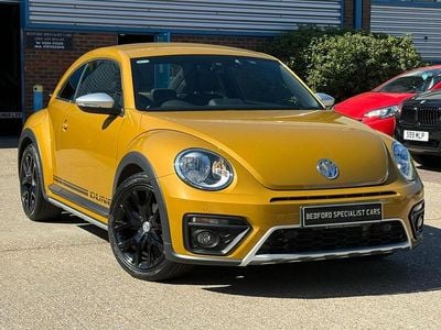 Usado VW Beetle Dune 105 HP (77 kW) 2017 Amarelo Citadino