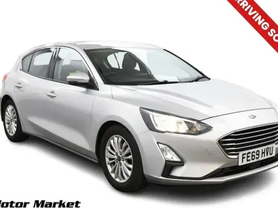 Used Ford Focus Titanium 125 HP (91 kW) 2019 Silver Hatchback