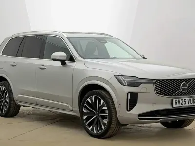 Usado Volvo XC90 Ultra 455 CV (334 kW) 2025 Plateado SUV
