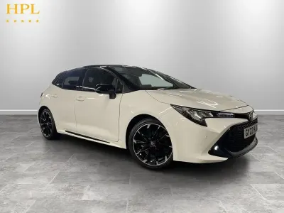 Used Toyota Corolla Sport 184 HP (135 kW) 2022 White Hatchback