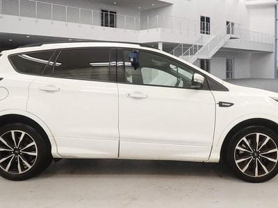Frozen white Used 2019 Ford Kuga ST-Line SUV | £10,875 (Fair price)