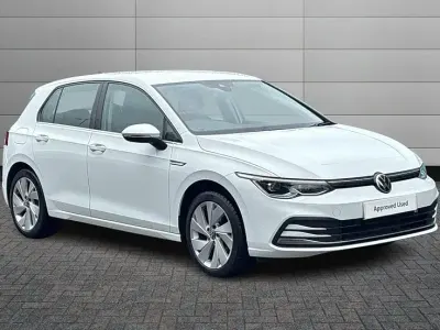 Used VW Golf VIII Style 148 HP (108 kW) 2021 White Hatchback