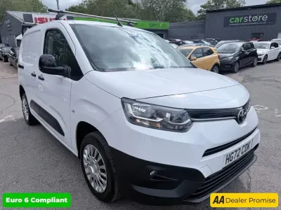 Used Toyota Proace 120 HP (88 kW) 2023 White MPV