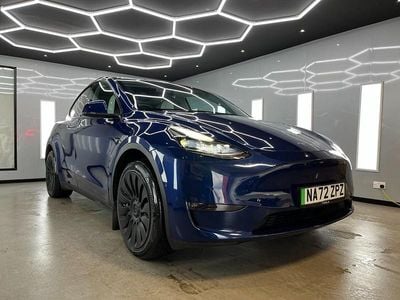 Used Tesla Model Y Long Range AWD 378 kW (514 HP) 2022 Blue SUV