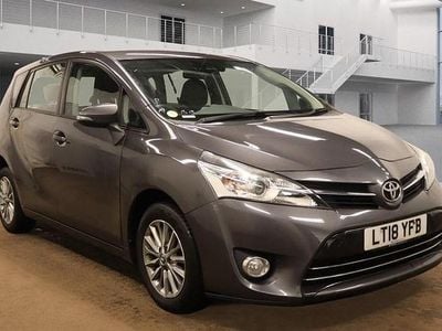 Used Toyota Verso 147 HP (108 kW) 2018 Decuma grey MPV