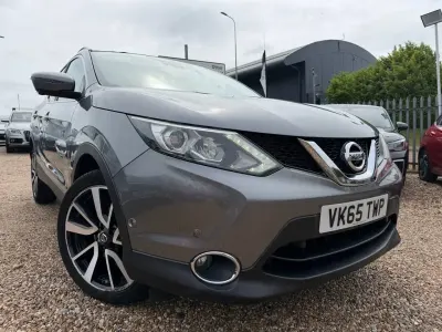 Used Nissan Qashqai Tekna 110 HP (80 kW) 2015 Grey SUV