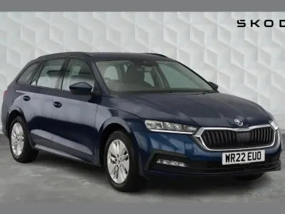 Used Skoda Octavia SE 150 HP (110 kW) 2022 Petrol blue metallic Estate