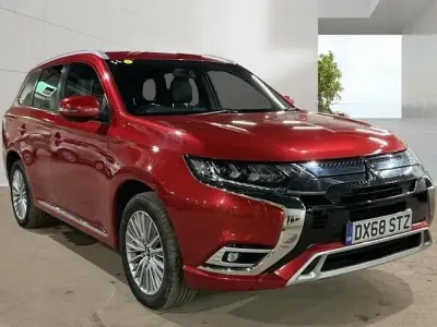Used Mitsubishi Outlander P-HEV 177 HP (130 kW) 2018 Red SUV