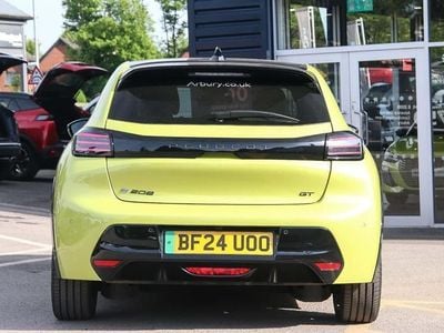 Peugeot e-208