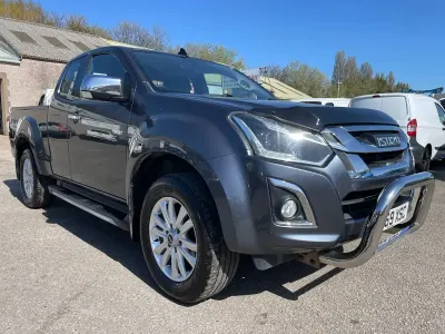 Used Isuzu D-Max 164 HP (120 kW) 2019 Grey Pickup