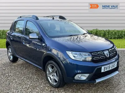 Second-hand Dacia Sandero Comfort 90 CP (66 kW) 2019 Albastru Hatchback