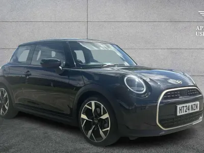 Used Mini Cooper Hatch 154 HP (113 kW) 2024 Black Hatchback