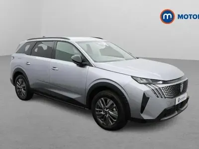 Second-hand Peugeot 5008 Allure 145 CP (106 kW) 2025 Gri SUV