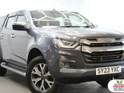 Used Isuzu D-Max 165 HP (121 kW) 2023 Grey Pickup
