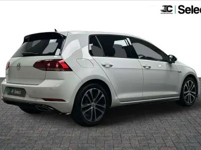Używany VW Golf VII R-line 147 KM (108 kW) 2019 Biały Hatchback