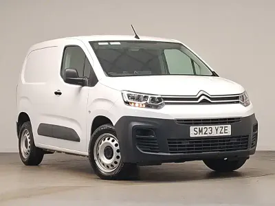 Used Citroën Berlingo 100 HP (73 kW) 2023 White MPV