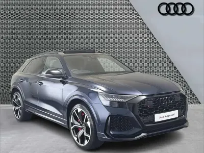Używany Audi RS Q8 Advanced 600 KM (441 kW) 2022 Niebieski SUV